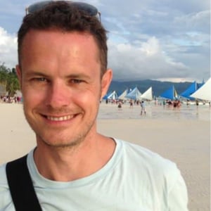 097. Creating Leveraged Income Businesses Through Online Courses – with Troy Dean (Part 1 of 2)